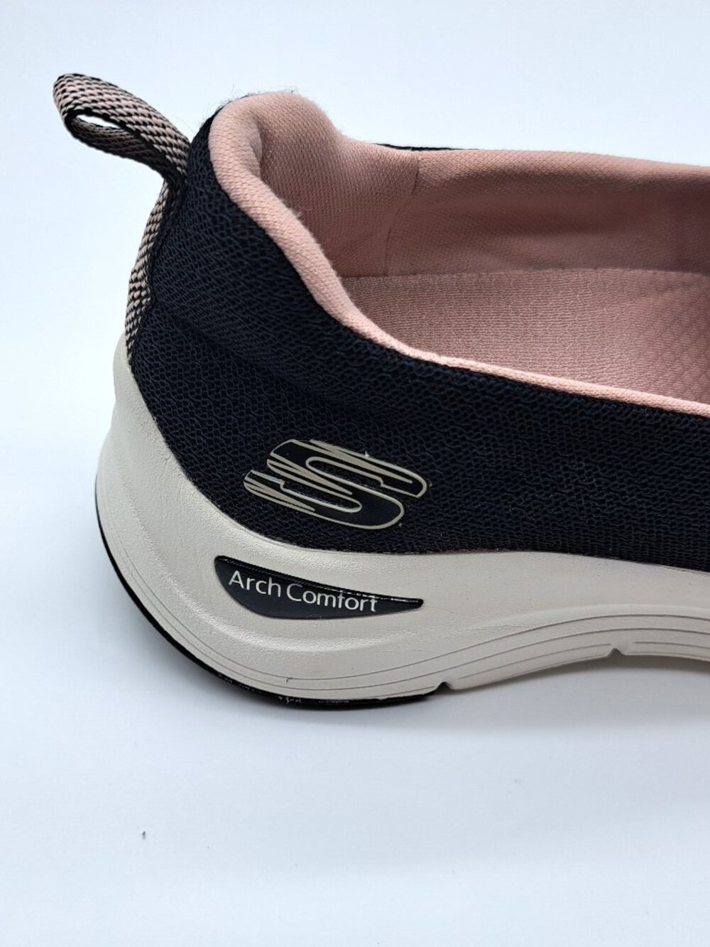 Skechers womens arch comfort slip-on athletic shoe - Size 7 - Picture 11 of 14